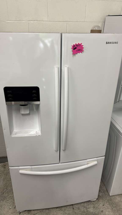 Samsung French Door Fridge – White, Water/Ice Dispenser, Bottom Freezer