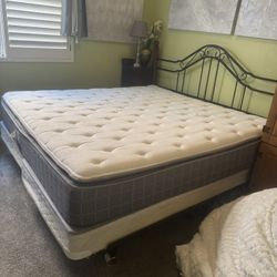 King Bed Mattress Headboard Frame & Box Springs
