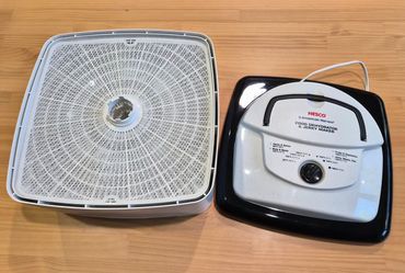 Nesco American Harvest Food Dehydrator & Jerky Maker