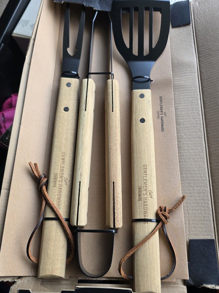 Bbq GRILL SET Mothers Day Or Fathers Day Gift