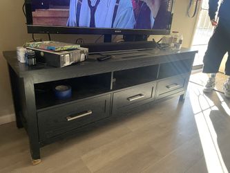 TV stand 