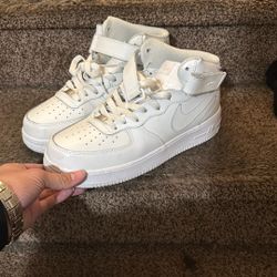 Mid Top Nike Air Forces