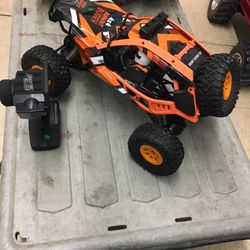 orange/black r/c buggy