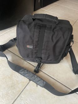 Camera Carry Case LowePro DSLR Lenses