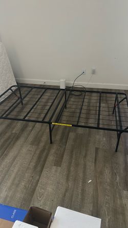 Bed frame for twin bed