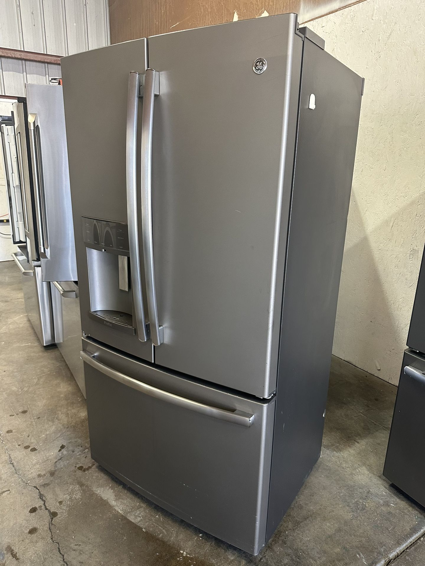 36 Inch Counter Depth French Door water ice can deliver Refrigerator with 22.1 Cu. Ft. Capacity, TwinChill™, Turbo Cool, Temperature-Controlled Drawer