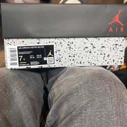 Air Jordan 4 Retro Se