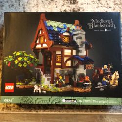 Lego Medieval Blacksmith 21325