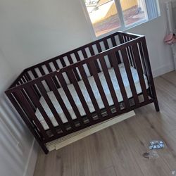 Baby crib with Mattress