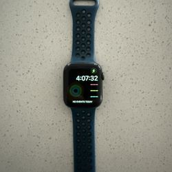 Apple Watch 5 