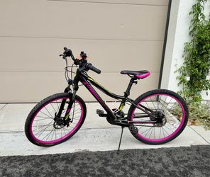 Liv Enchant 24” mountain bike