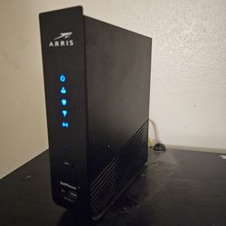 Arris Surfboard Modem\Wifi Router Combo