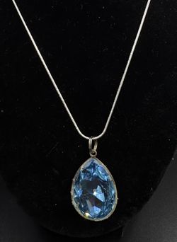 Beautiful Blue Swarovski Crystal Necklace