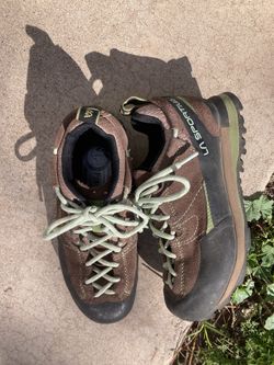 La Sportiva Women’s Hiking Mid Boot 6.5