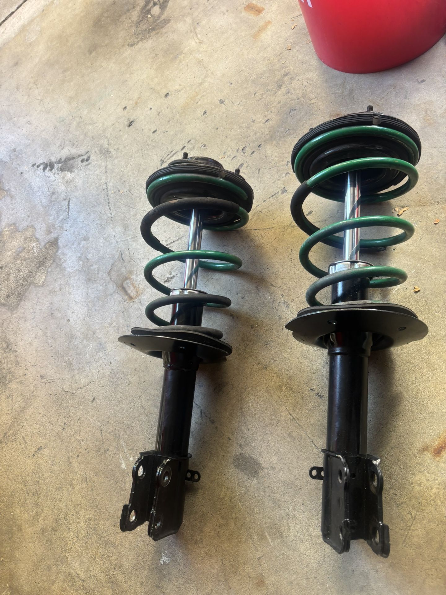 05 Srt 4 Struts