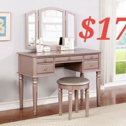 VANITY SET SPECIAL FINANCING AVAILABLE IS EASY TO QUALIFY NO CREDIT CHECK