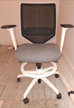 Lewis Mesh Back Computer and Desk Chair