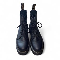 Black Dr. Martens Jadon II boots