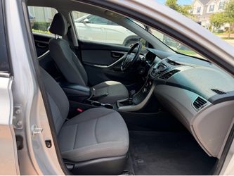 Hyundai Elantra 2014