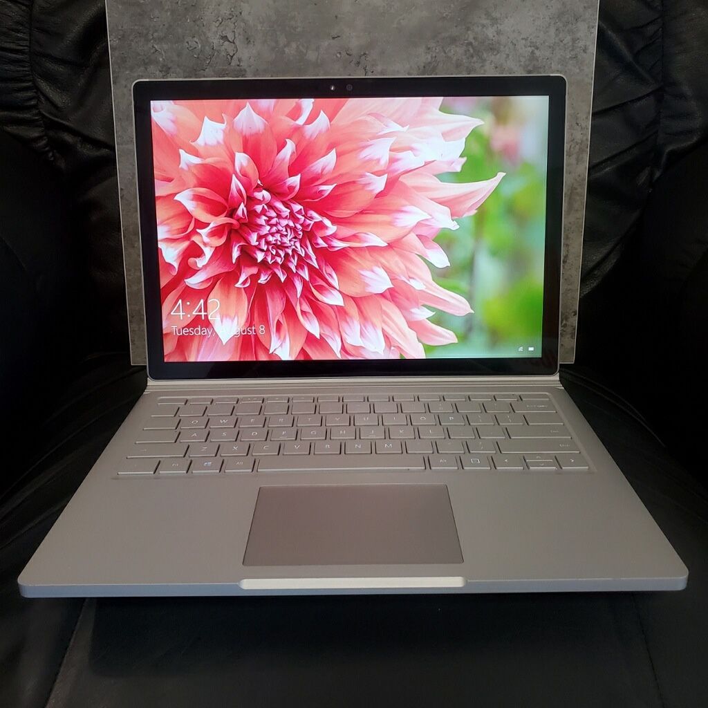 Microsoft Surface Book w/ Performance Base - 13.5" - Intel(R) Core(TM) i7-6600U