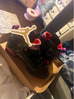 Woman’s size 7