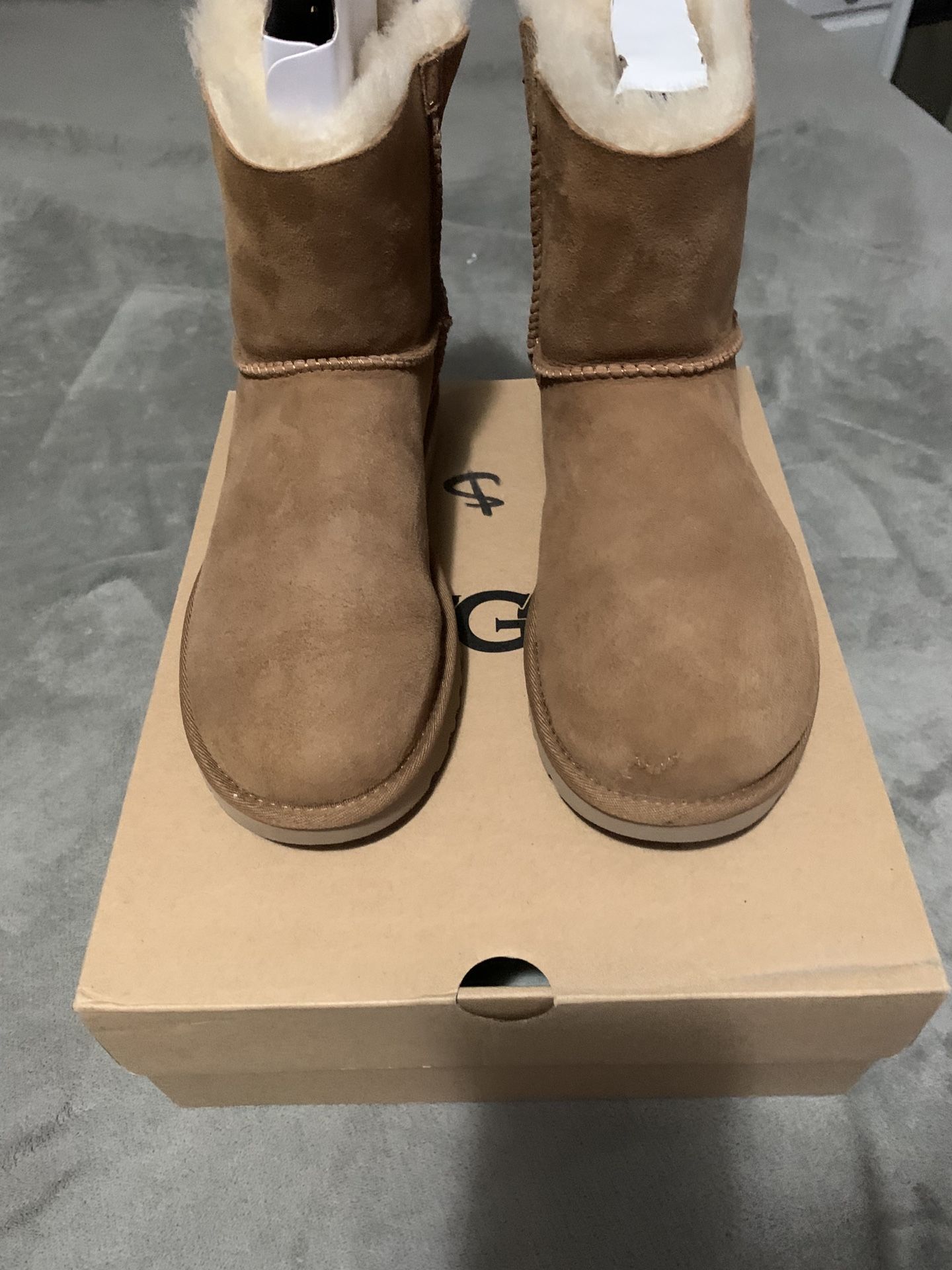 Ugg boots size 10 women