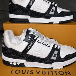 Louis Vuitton Black & White Trainers - Size 9 (Authentic, Excellent Condition) 