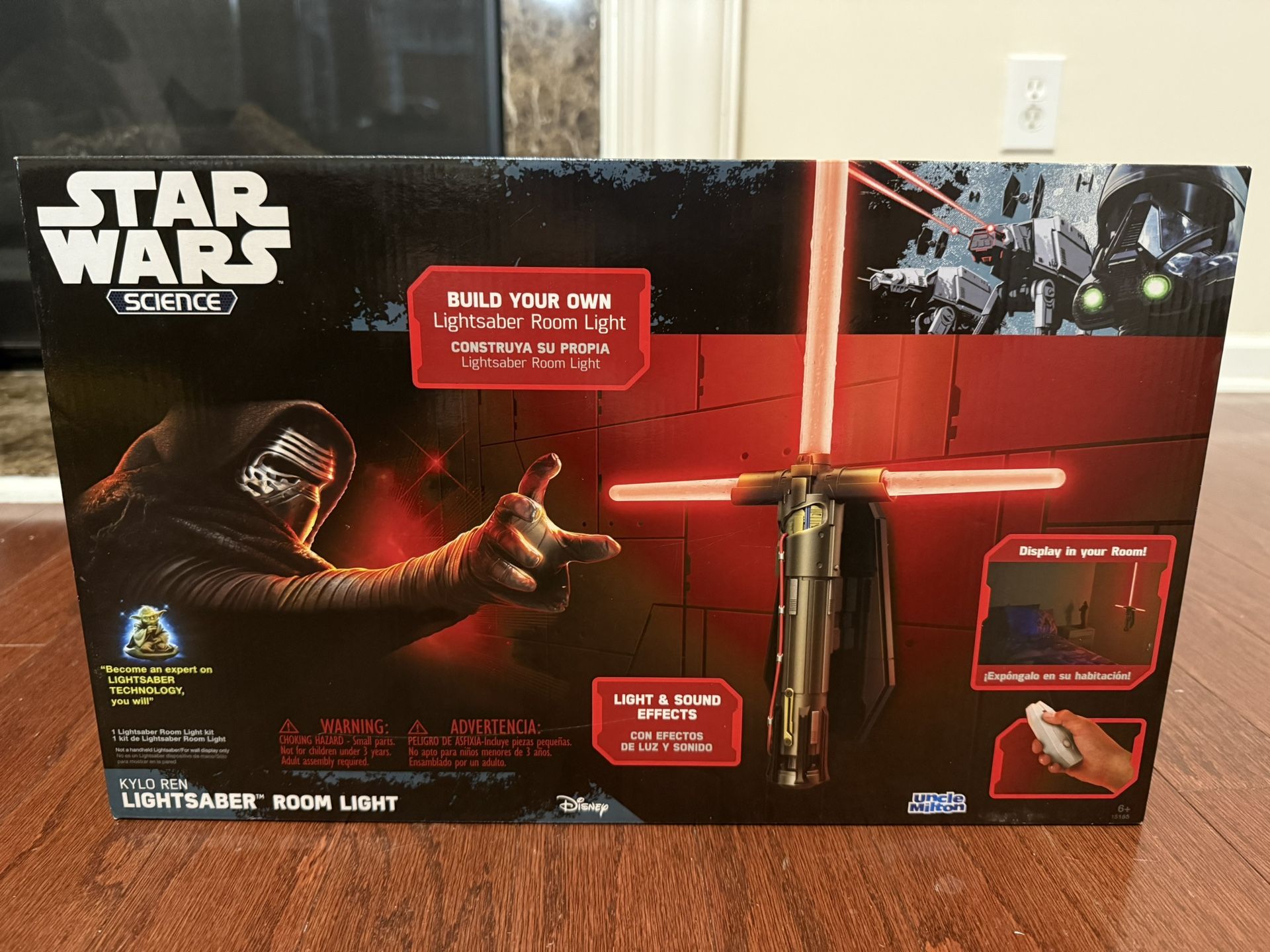 Kylo REN Lightsaber Room Light Star Wars Brand New In Box