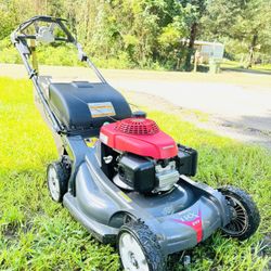 Honda "HRX 217 VYA" (21") 200cc Self Propelled Lawn Mower With Bag 
