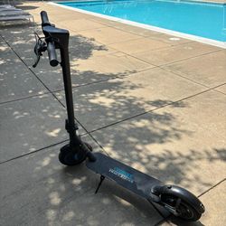 Electric scooter (used for a month)