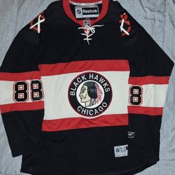 Reebok Patrick Kane #88 Chicago Blackhawks Jersey - Mens Large