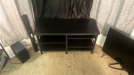 Table/ tv stand
