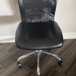 Roller Desk Chair