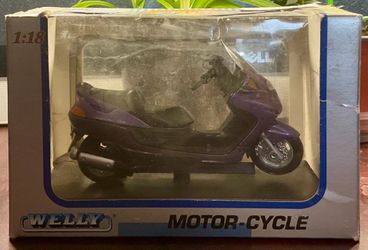 Collectible motorcycle model ‘99 Yamaha YP250DX