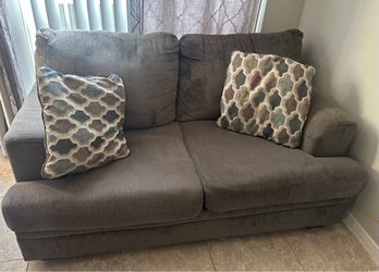 Gray Fabric Loveseat with Accent Pillows