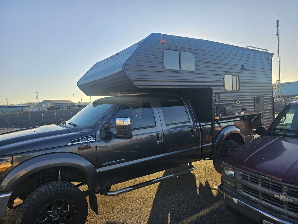 CAMPER SLIDE IN