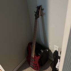 Mitchell Mb200 Bass Guitar And Mark Bass Cmb 101 Amp 