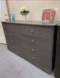 8 Drawers Dresser