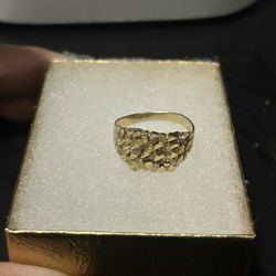 10k Nugget Ring