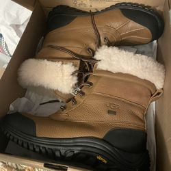 Ugg Snow Boots 