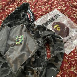 (medium) Bathing Ape Hoodie
