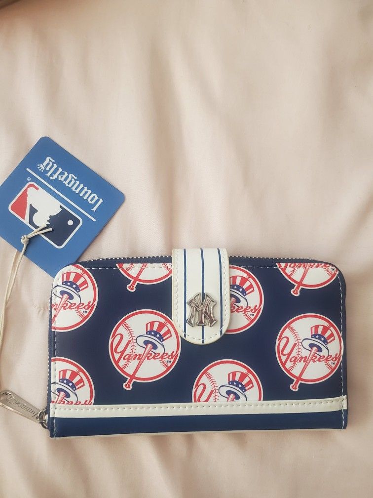 Loungefly Yankees Wallet