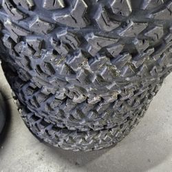 32x10R15 Maxxis  Rampage Fure Qyt 4 