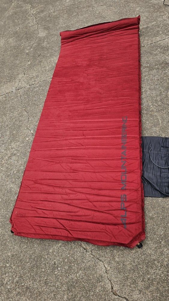 Alps Mountaineering Apex Series Air Sleeping Pad 77x25x3 Long 