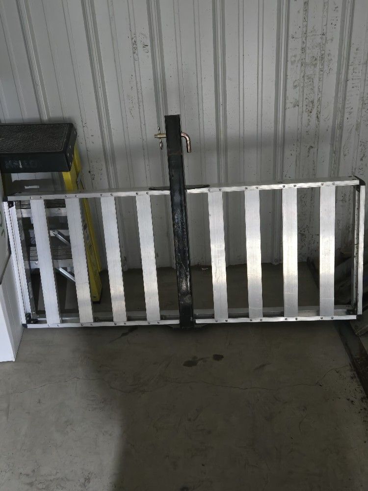 Aluminum Cargo Carrier