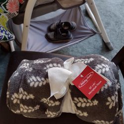 Shop Early For Xmas.  Great Pricing.  New.    2 Microplus  50x60 Throws. Cash Porch Pickup Redmond.