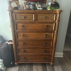 5 Piece Solid Wood Bedroom Set