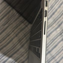 Apple macbook pro (2015)
