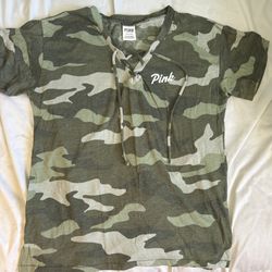 Victoria’s Secret T-Shirt 