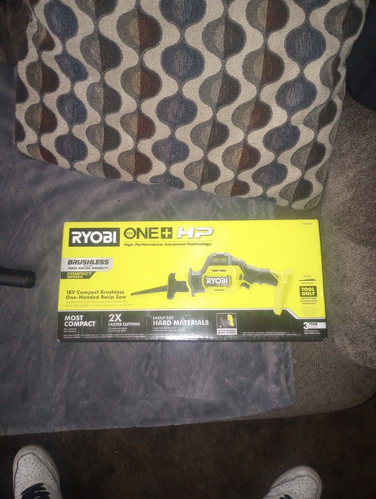 one handed recip saw